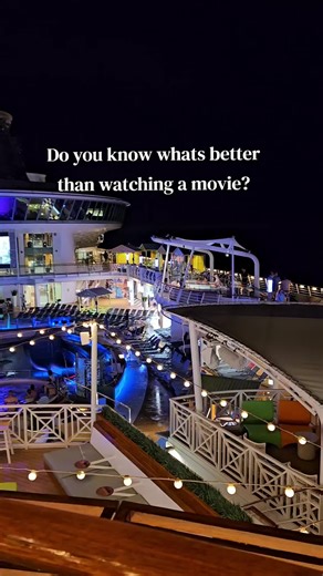This is one of my favorite cruise moments 😍 movie night under the stars, surrounded by the ocean 🌊🎬 Have you done this yet? If not, what are you waiting for? let's book your next cruise 🛳📲 #travel #cruise #royalcaribbean #cruisetok