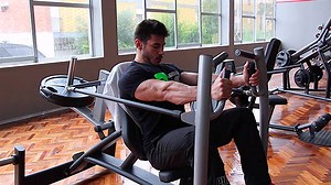 Tip: The Right Way to Use a Chest Machine