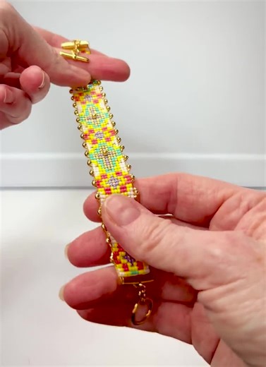 Aztec Style Beaded Loom Bracelet, Crosses, Original Design, Christian Gift, Gift for Woman, Unique Jewelry, Colorful, Intricate, Shimmering - Etsy