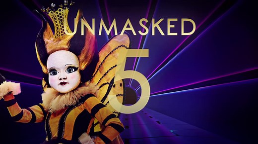 In case you missed it, English singer Nicola Roberts takes off the mask of The Queen Bee and gets the title of the first Masked Singer UK champion! Here she is again during her unmasking moment and finale performance 👏🏻 👑 🐝 #ROCKEntertainment | ROCK Entertainment