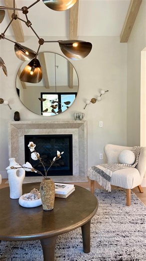 Meridith Baer Home | Luxury Staging and Interiors on Instagram: "Glimpses inside our recent install at Charing Cross, an exceptional recently completed custom residence blending contemporary sophistication with timeless elegance. Represented by @laurabrauestates MBH: @jenniferlanela @deb_budginas #luxuryrealestate #custombuild #modernconstruction #modernhomes #timelesselegance #luxurystaging #homestaging #indooroutdoorliving"