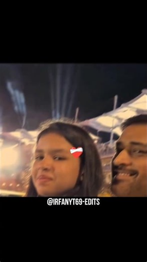 Dhoni got emotional when he saw the picture 🥺