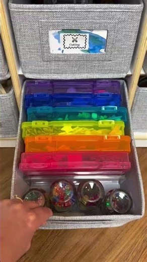 Art Supply Organization Made Easy with Guidecraft EdQ 10 Bin Storage #artsupplies #artsandcrafts