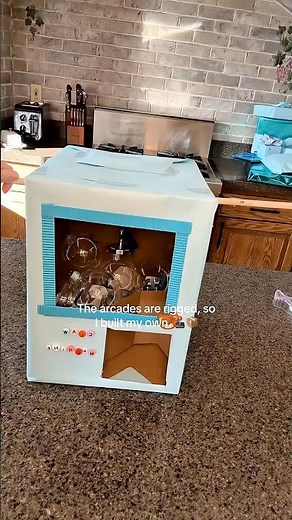 DIY Cardboard Homemade Claw Machine 🕹️