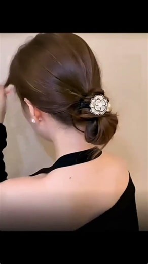 Unlock Spring Elegance: Camellia Hairpin Styling Guide