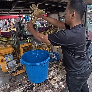 Mini Street Food Tour In Kuala Lumpur, Malaysia 🇲🇾 #Malaysia #Malaysian #StreetFood #KualaLumpur | Travelwithchris