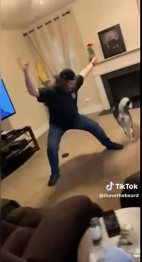 When you get caught Crab Raving with the dogs #CrabRave #Dance #fyp