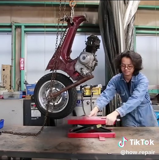 Honda Dax ST50 Custom: Front Fork Build (ASMR Ver.)