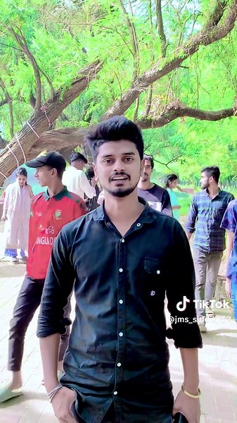 যে পাখি বাহিরের খাবার খেয়েছে #jms_model_siddik