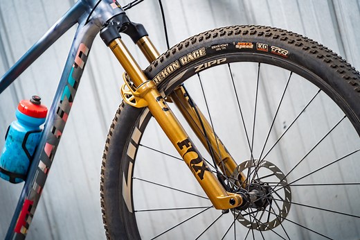 2025 Fox 32 Step-Cast Review | This brand new XC fork is the lightest that Fox has ever made