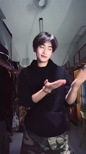 Put your right hand on my left shoulder#Shanxi Hand Gesture Dance Challenge#Shanxi Yao#Spo