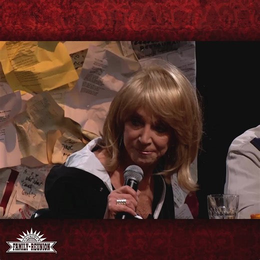 Dottie West was instrumental in Jeannie Seely's career and Seely often talks about her. In 2018, Seely performed this Dottie West song in which West and her then husband co-wrote. Watch this video of Jeannie Seely performing "Here Comes My Baby" on our Songwriters series, in honor of the late Dottie West. TO see more Country's Family Reunion, go to tinyurl.com/CFRYouTube. Be sure to SUBSCRIBE! It's FREE! #countrymusic #singer #songwriter #singersongwriter #halloffame #dottiewest #jeannieseely #c