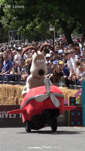 Wallace and Gromit Real Life Version 😍