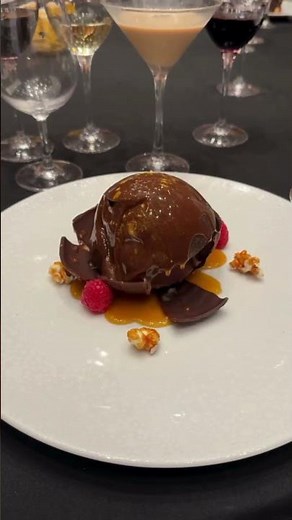 This Royal Caribbean Dessert Is Almost Too Pretty to Eat! 🍰 | Utopia of the Seas