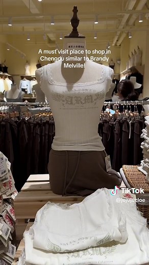 Chengdu Shopping: Discover Brandy Melville Alternatives