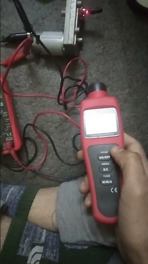 Tachometer motor speed test. || Motor at 12vdc ||400+rpm