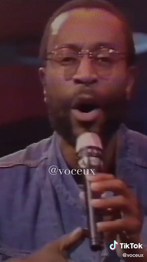 Bobby McFerrin - Don’t Worry, Be Happy #acapella #voice #voceux #lyrics #vocals #music #80s #beatbox #scat #bobbymcferrin #dontworrybehappy