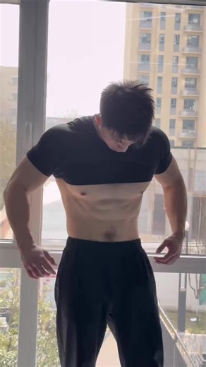 Babe U need a big man #😍😍😍 #charming #boyfriend #muscle