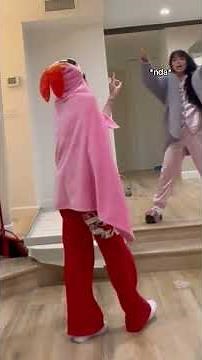 how many girls does it take to move a mirror