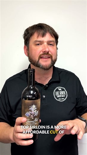 We're reviewing Juan Gil Red Blend, a bold red wine from Jumilla, Spain that is a blend of Cabernet Sauvignon, Monastrell, and Syrah. This big red has rich black fruit flavors, chocolate notes, and a hint of spice with a juicy, supple body. We love to enjoy this blend with a marinated top sirloin steak. Putting a big wine like this one with a big steak is an easy crowd pleaser! Leave us a comment with your favorite steak pairing ideas and subscribe to see even more reviews coming soon! Pair This