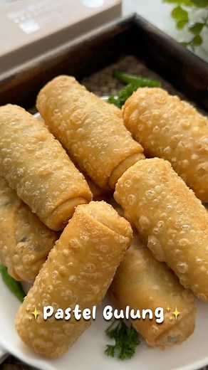 Ayoe Widya on Instagram: "Bund yuk ikutan reels Video contest, certain pengalaman kamu pakai produk steincookware dan menangin hadiah menariknya. info lebih lanjut di instagram @steincookware yaaa Diamond Knives Set HAZEL BROWN cocok buat hadiah Iho!!! New colour diamond knife set, warna yang cantik dan aesthetik Dengan diamond pattern sekali potong langsung jatuh Non-stick coating, membuat bahan yang dipotong tidak menempel pada pisau Paket komplit (4 pisau, 1 gunting, dan 1 pengasah) Bahan Kul