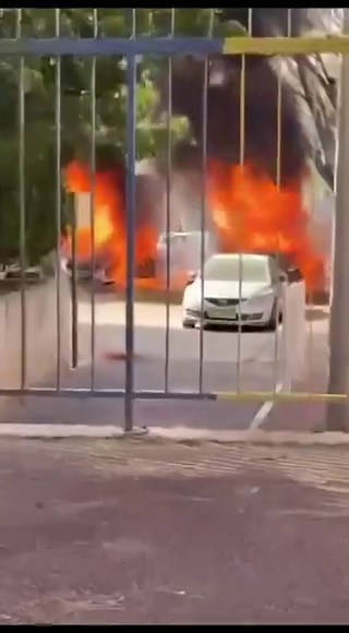 JUST IN 🇮🇷🇺🇸: One MAIN Reason U.S. and Israel Keep Bombing Isfahan, They are Looking for the UraniumSatellite Imagery Suggests Iran Moved Enriched Uranium Before June 22, 2025 Strikes by the U.S. June 9 imagery shows a truck carrying 18 shielded containers into an underground Isfahan tunnel complex.Experts say the containers could hold up to 540 kg of 60% enriched uranium. Iran has confirmed they have 440 kg. The timing suggests possible relocation ahead of U.S. B-2 airstrikes.Now, the U.S. 