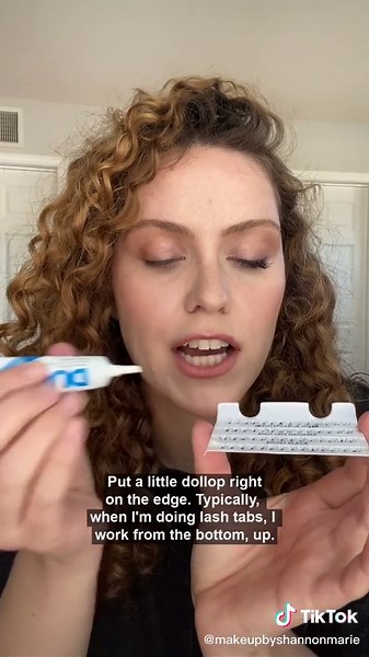 Natural-Looking Fake Lashes Tutorial