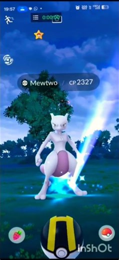 I CAUGHT MEWTWO FROM 30TH ANNIVERSARY OF POKEMON GO 🤩