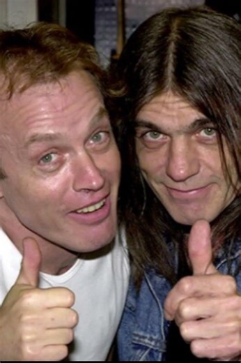 Como surgiu a banda AC/DC?