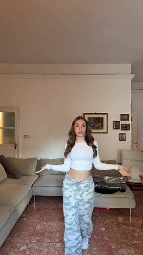 Video di alicee (@alice.mordenti_) con Tardi (feat. Sfera Ebbasta) - Paky