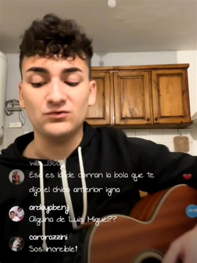 Un poquito de esta hermosa canción y la versión más bella de todas!!! 🥰🥰🎶🎵 De uno de sus tantos bellos vivos 🎶 Sigan disfrutando del mejor gente!!!