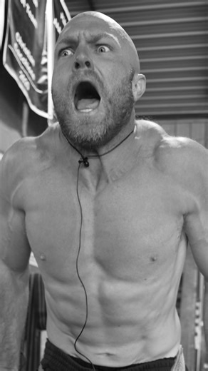 Maximize Your Strength with Tricep Dips: Full Body Benefits