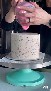 Fall Friday 🖤 #dripcake #dripvideo #cakedecorating #cakedesign #cakedrip #caketutorial | Treats by Tay