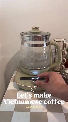 Making Vietnamese coffee #asmr #coffe #aesthetic #cozy