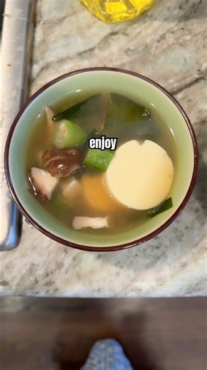 Making grandma’s special miso soup cuz I miss her (Vegetarian)