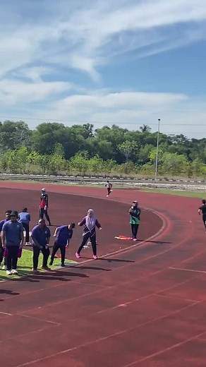 4x400 Relay Anchor Strategies for Track Athletes