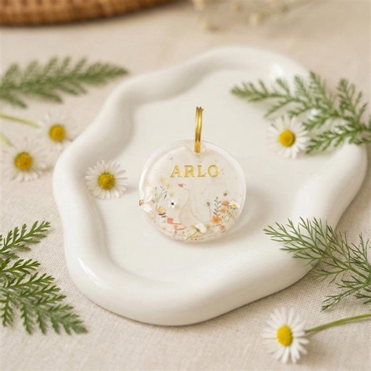 Personalized Dog Tag With a Floral Goose Design in Resin, Gold Name, Bees and Daisies, Personalized Dog Tag, Phone Number - Etsy