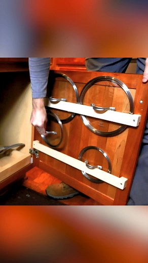 6 Amazing Kitchen Storage Hacks! #kitchen #storage #organization #diy