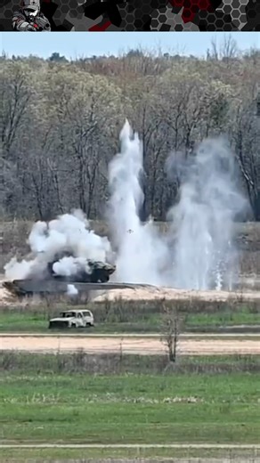 The BRRRT Sound of an A-10 Thunderbolt II