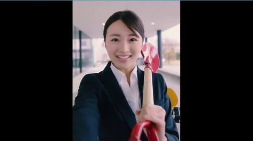 クスリのアオキCMの女優は誰？潜入捜査する就活生の女性は岡崎紗絵！