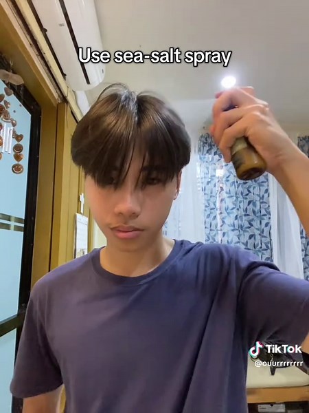 Easy Middle Part Hair Tutorial for Effortless Styles