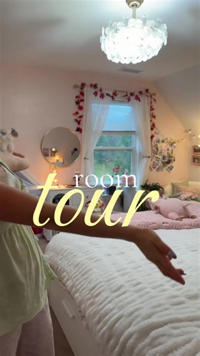 Shabby Chic Bedroom Tour: In-Depth Room Inspo & Decor Ideas