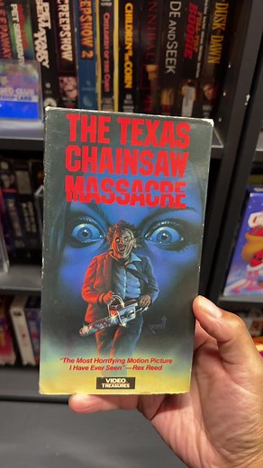 #horrorspot #horror #scary #scaryvideos #halloween #rewind_spot #horror_spot #vintage #backintheday #horror #throwback #mancave #foryoupage #fyp #trending #micheelmyers #freddykrueger #fridaythe13th #chucky #pennywise #killerklowns #clowns #scaryclowns #terrifier #texaschainsaw
