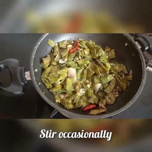 Iron rich stir fry broad beans recipe l chapparada avarekai palya ootake.