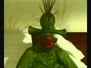 Gilbert the alien. 'Gilbert gets it sorted' Part 1.wmv