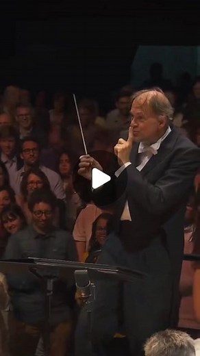 홰횁횃 홶홰홻홻홴횁횈 횇 | @orchestredeparis performs Infernal Galop from "Orpheus in the Underworld" by Offenbach. The way Thomas Hengelbrock has connected orchestra... | Instagram