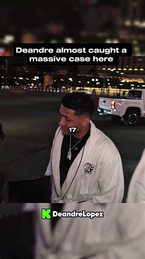 He didn't even look back! 😂 YouTube: @deandrelopezz Twitch/Kick: @DeandreLopez #Deandre