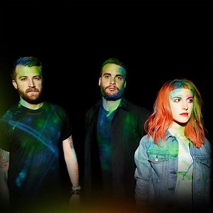 Paroles et traduction de la chanson «Still Into You» par Paramore