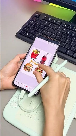 No setup, no driver. Just plug in your Q6 and start drawing like paper. #ugee #digitalart #tablet