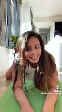 White girl arch on point 🫠😏#youtubeshorts #shorts